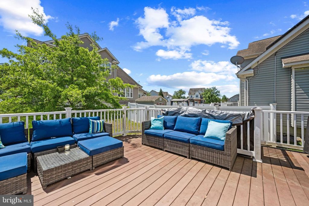 Image 36 of property listing at 11686 MUSTANG CREEK CT, Waldorf, MD 20602