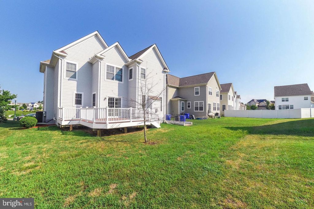 Image 39 of property listing at 11686 MUSTANG CREEK CT, Waldorf, MD 20602
