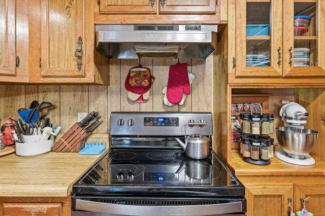 4797 IDA RD, Luray, VA 22835