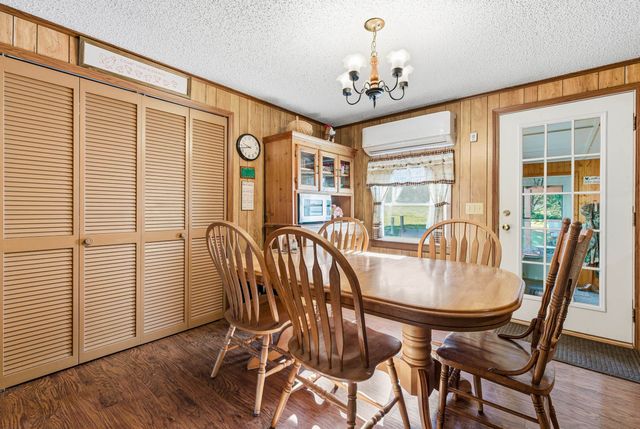 4797 IDA RD, Luray, VA 22835