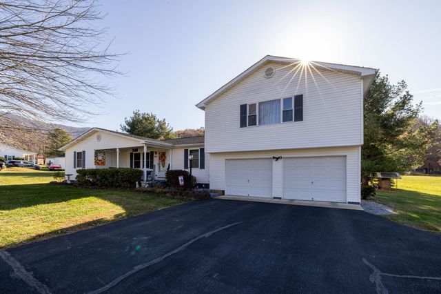 4797 IDA RD, Luray, VA 22835