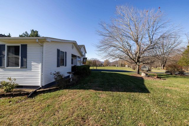 4797 IDA RD, Luray, VA 22835