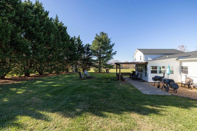 4797 IDA RD, Luray, VA 22835