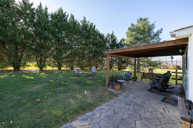 4797 IDA RD, Luray, VA 22835