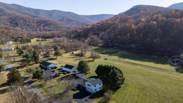 4797 IDA RD, Luray, VA 22835