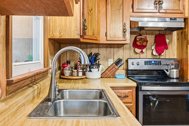 4797 IDA RD, Luray, VA 22835