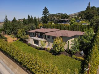 3894 Hillcrest Road, Medford, OR 97504