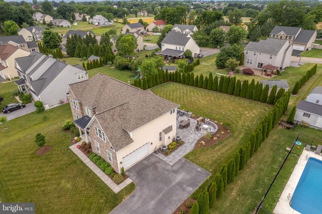1152 BELMONT WAY, Chambersburg, PA 17202