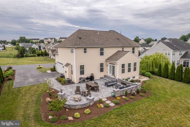1152 BELMONT WAY, Chambersburg, PA 17202