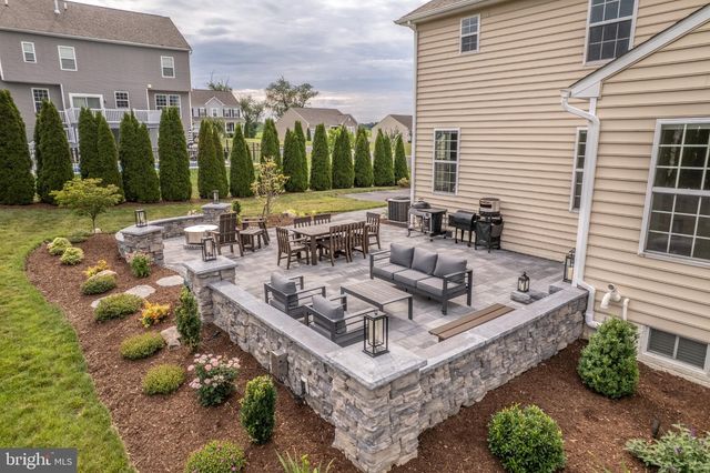 1152 BELMONT WAY, Chambersburg, PA 17202