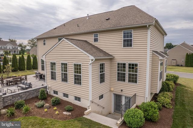 1152 BELMONT WAY, Chambersburg, PA 17202