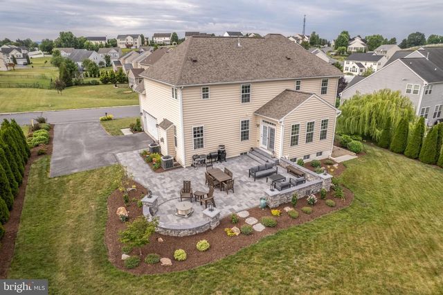 1152 BELMONT WAY, Chambersburg, PA 17202