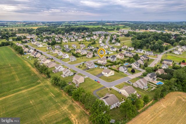 1152 BELMONT WAY, Chambersburg, PA 17202