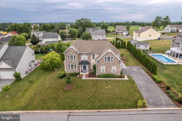 1152 BELMONT WAY, Chambersburg, PA 17202