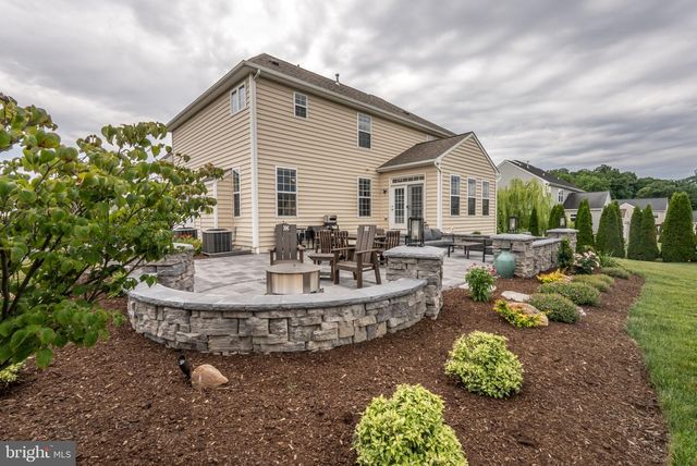 1152 BELMONT WAY, Chambersburg, PA 17202