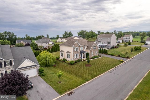 1152 BELMONT WAY, Chambersburg, PA 17202