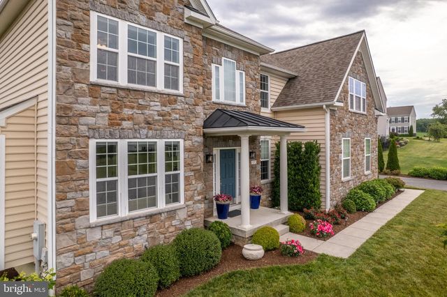 1152 BELMONT WAY, Chambersburg, PA 17202