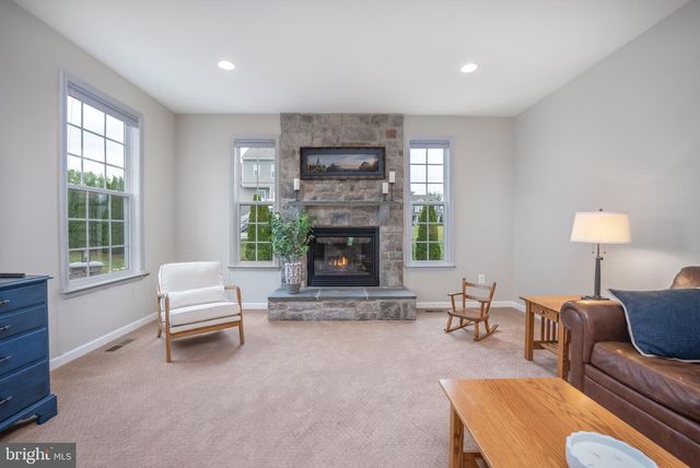 1152 BELMONT WAY, Chambersburg, PA 17202