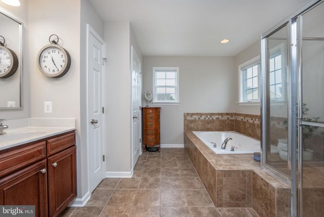 1152 BELMONT WAY, Chambersburg, PA 17202