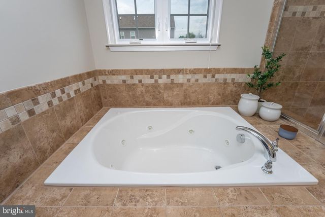 1152 BELMONT WAY, Chambersburg, PA 17202