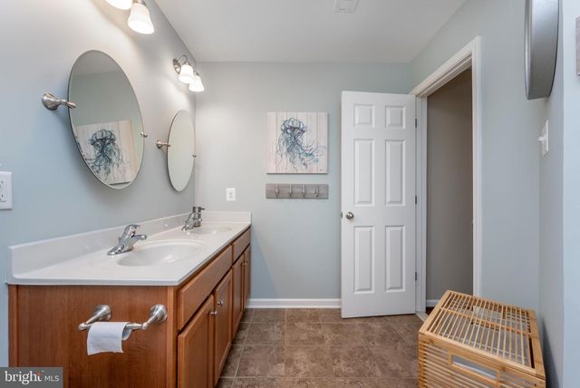 1152 BELMONT WAY, Chambersburg, PA 17202