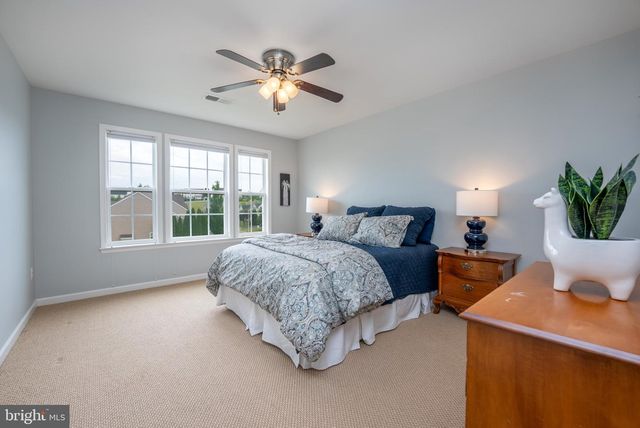 1152 BELMONT WAY, Chambersburg, PA 17202
