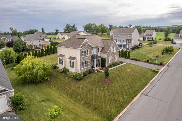 1152 BELMONT WAY, Chambersburg, PA 17202
