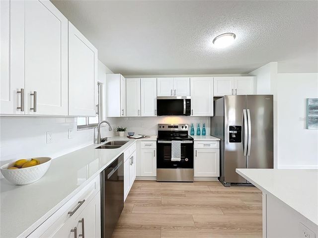 3932 ASHWOOD LANE 42, Sarasota, FL 34232