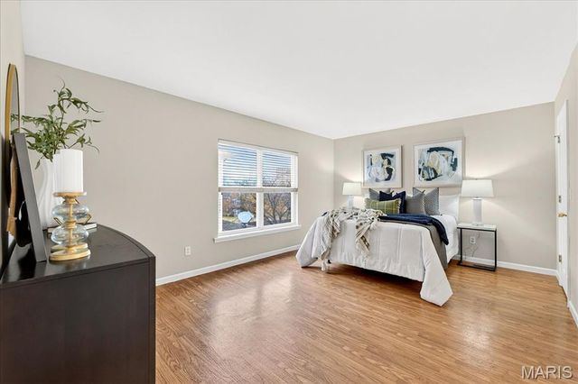 1208 S 13th Street, St Louis, MO 63104