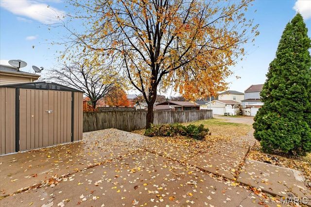 1208 S 13th Street, St Louis, MO 63104