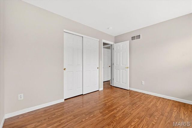 1208 S 13th Street, St Louis, MO 63104