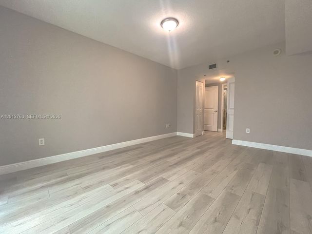 2681 N Flamingo Rd 902S, Sunrise, FL 33323