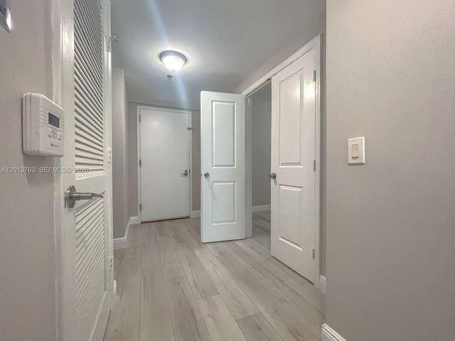2681 N Flamingo Rd 902S, Sunrise, FL 33323