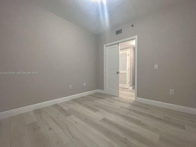 2681 N Flamingo Rd 902S, Sunrise, FL 33323