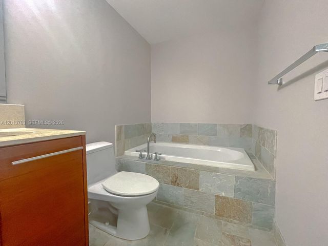 2681 N Flamingo Rd 902S, Sunrise, FL 33323