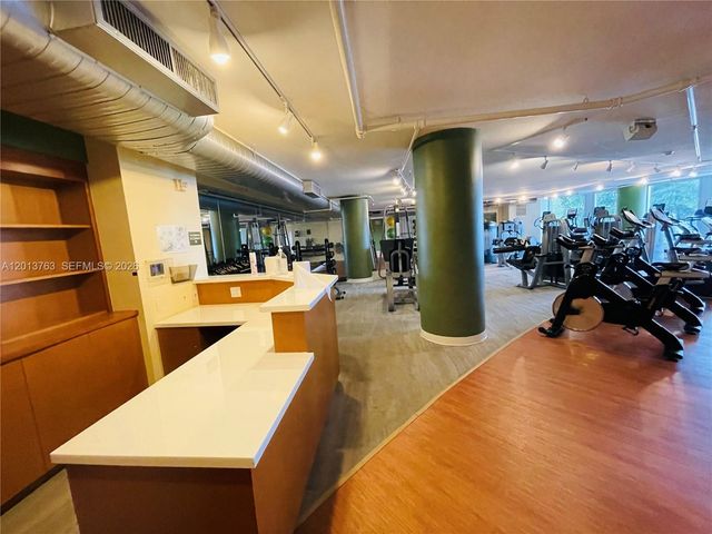 2681 N Flamingo Rd 902S, Sunrise, FL 33323