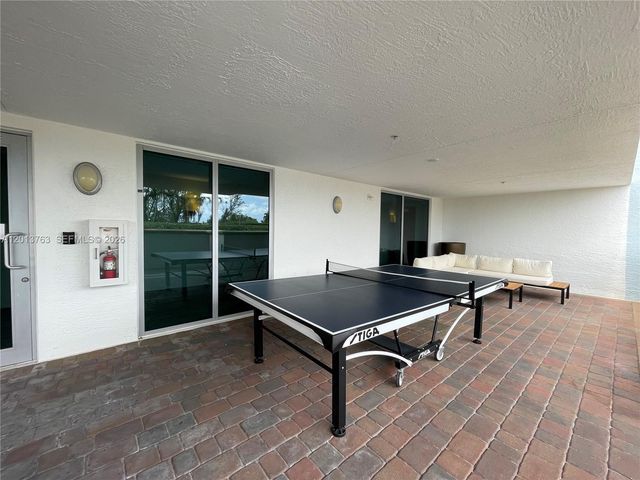 2681 N Flamingo Rd 902S, Sunrise, FL 33323