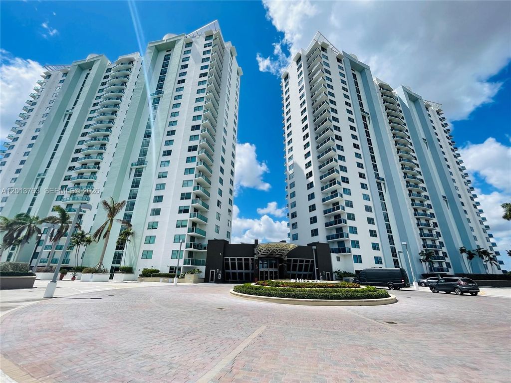 2681 N Flamingo Rd 902S, Sunrise, FL 33323