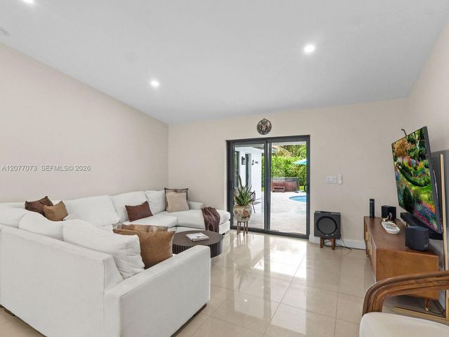 11033 NW 19th Street, Coral Springs, FL 33071