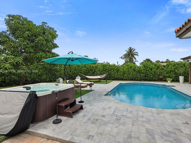11033 NW 19th Street, Coral Springs, FL 33071