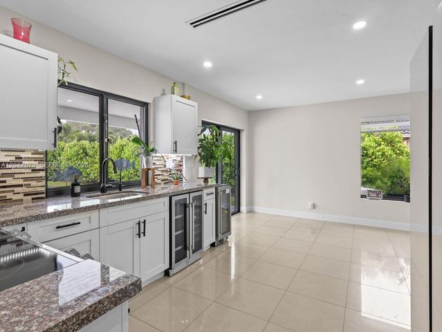 11033 NW 19th Street, Coral Springs, FL 33071