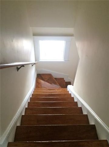 19 Upland Park 2, Somerville, MA 02145