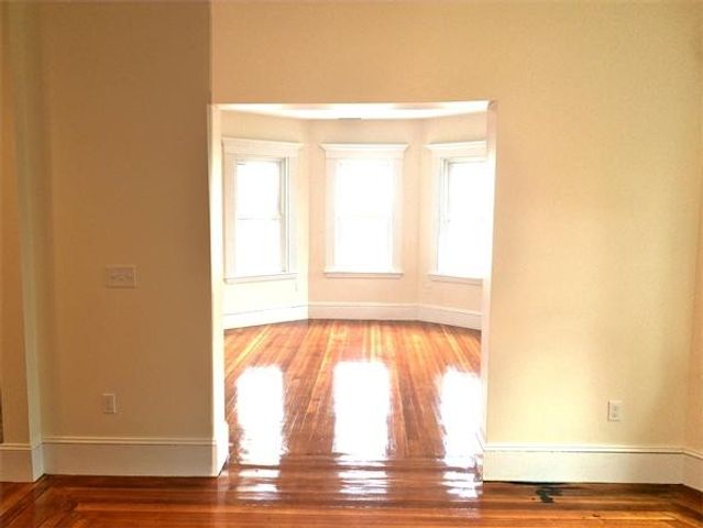 19 Upland Park 2, Somerville, MA 02145