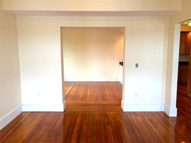 19 Upland Park 2, Somerville, MA 02145