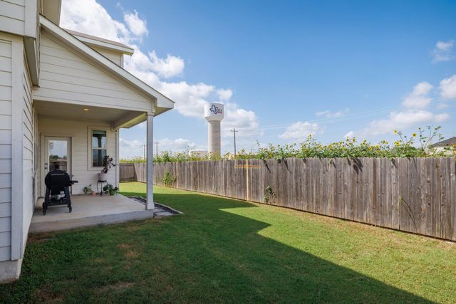 314 Sunshine LN, Kyle, TX 78640