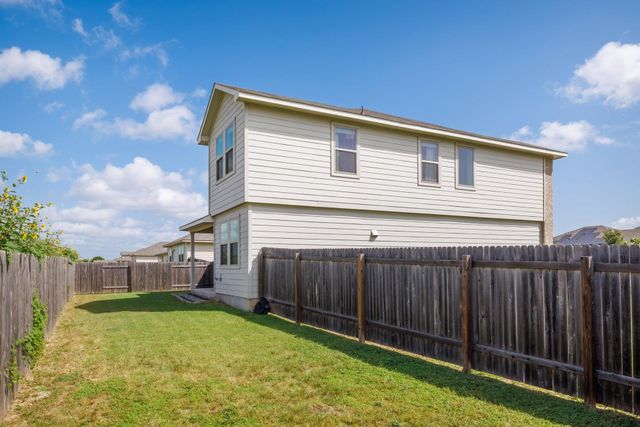 314 Sunshine LN, Kyle, TX 78640