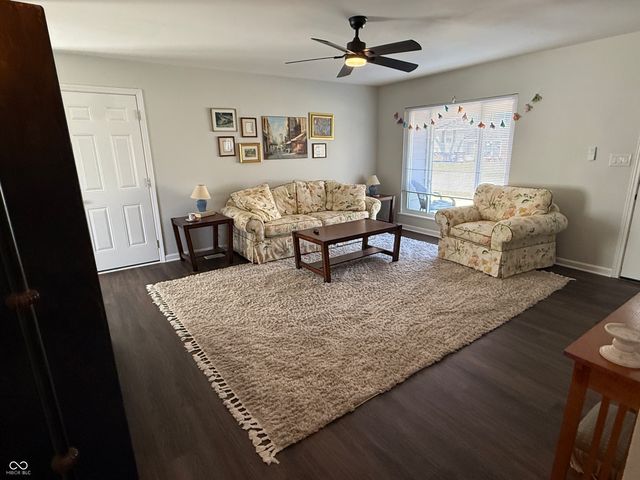 1107 Ridgewood Drive, Plainfield, IN 46168