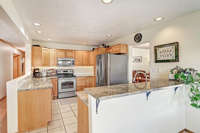 10301 Lawton Street NW, Albuquerque, NM 87114