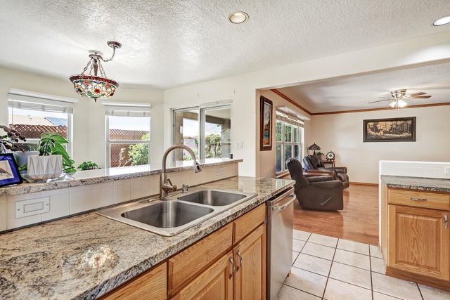 10301 Lawton Street NW, Albuquerque, NM 87114