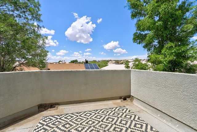 10301 Lawton Street NW, Albuquerque, NM 87114